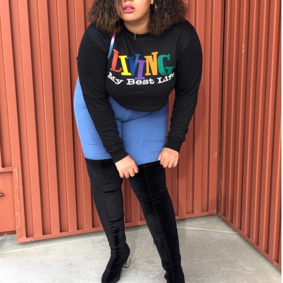 COPY - “Living My Best Life” Crop Top - Picture 7 of 8